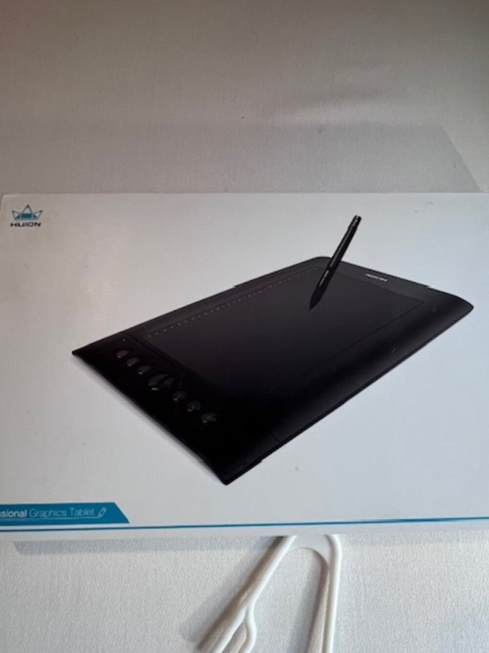 Huion Inspiroy H610PRO V2 graphics tablet for digital artists. NEVER‎ OUT OF BOX